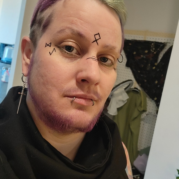 Meet your Posher, Driver - Picture 3 of 4